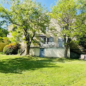 https://la-bastide-de-la-loge.fr-provencehotel.com